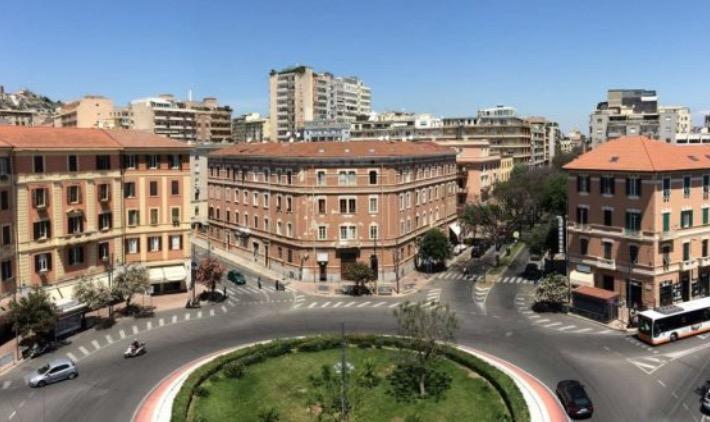 Bellini Acomodação com café da manhã Cagliari Exterior foto